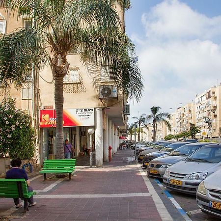Apartments4You Dinara Bat Yam Exterior foto