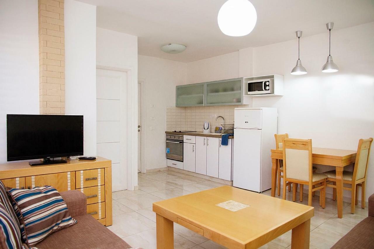 Apartments4You Dinara Bat Yam Exterior foto