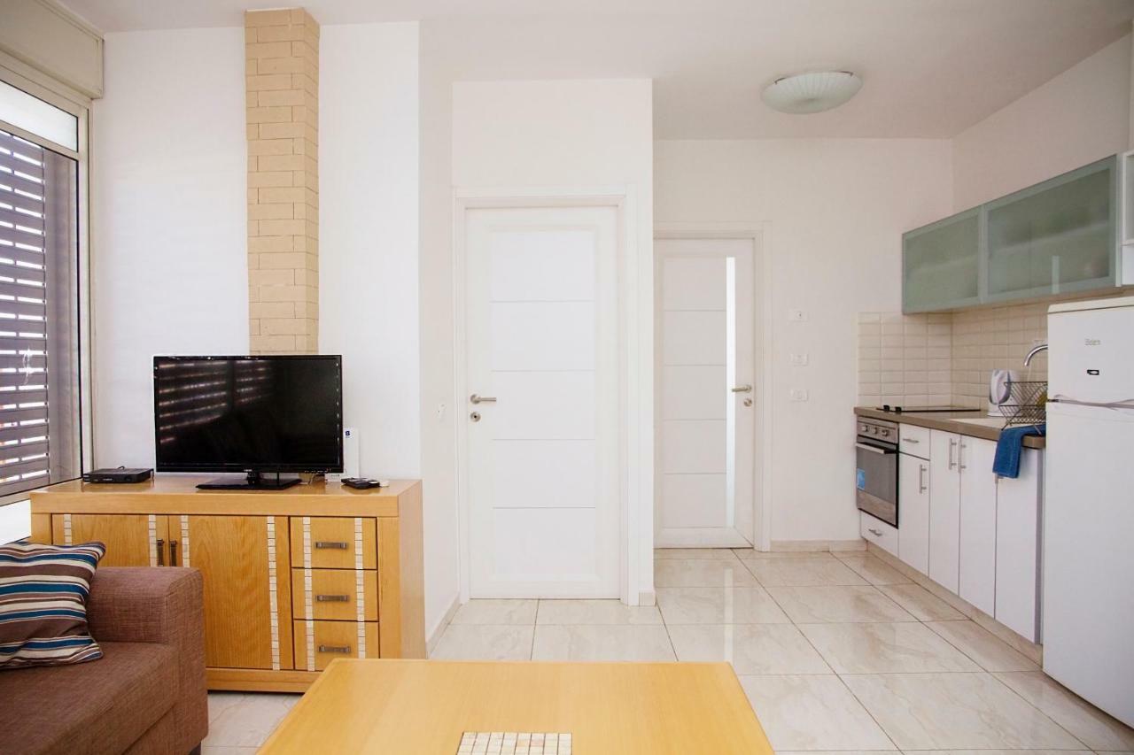 Apartments4You Dinara Bat Yam Exterior foto